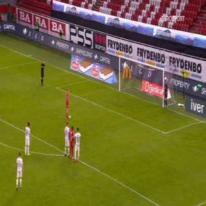 Brann 1 0 Valerenga Kristoffer Barmen Pk 10 Troll Football