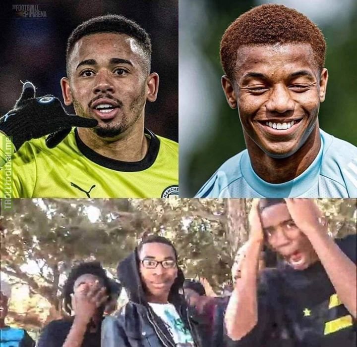 👉🏻 Gabriel Jesus: "My celebration was a message to my ex gf who didn't answer my calls at Palmerias, but messaged me when I moved to City."⠀ ⠀ 👉🏻 David Neres: “When I was young, there were 2 girls joking about me. When I returned to my old town 5 years later, I took them both to a 5* hotel room. I told them that I had to go to the toilet, grabbed my car keys and drove home without paying for the rooms.” ⠀ ⠀ Legends 🇧🇷😂