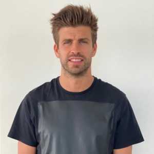 [Gerard Piqué on Twitter replying to Valencia CF's official account] "Do not say it too loud otherwise they are going to sanction you🤫"