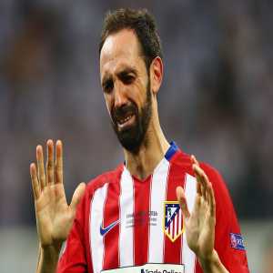 [Atletico Universe] Juanfran on his 2016 UCL Final penalty: "There is something that people don't know. I wasn't supposed to take that penalty, it wasn't my turn. It was Yannick Carrasco's turn but he didn't want to take the shot. Nobody wanted to go, so I said, 'I'm going.'"