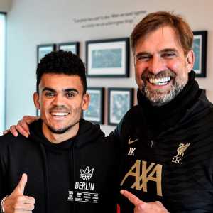 [Fabrizio Romano] Luís Diaz on his first day as Liverpool player: “Liverpool has always been my choice. It’s a great club, a real reference in the game, which has won many cups and league titles”. …here with Jurgen Klopp, the man who pushed to have Luís immediately.