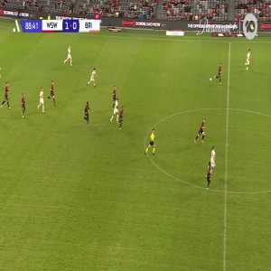 [A-League Men] Western Sydney Wanderers' keeper gets sent off after losing the ball and trying to tackle a Brisbane player with the arms