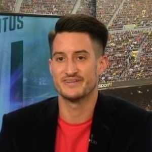 [Kerry Hau] Although a departure this summer is possible and Pini Zahavi is speaking to other clubs (including Barcelona), Lewandowski has so far not informed Bayern that he wants to leave. Decision to be made after the contract talks