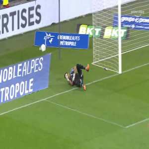 Grenoble Foot 1-[2] Paris FC - Mehdi Chahiri penalty 89'