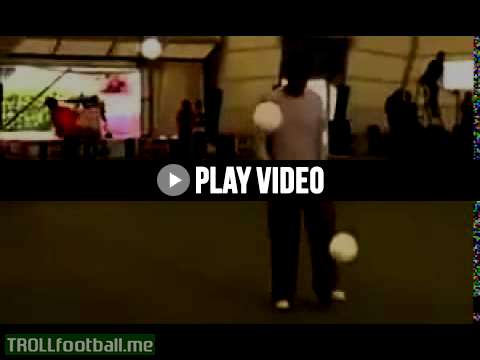 Kaka juggling two balls at the same time!